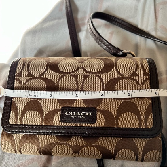 Coach Crossbody Bag - Picture 7 of 13